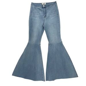 Free People We The Free Just Float On Flare Jeans Size 29 Sea Mist Raw Hem